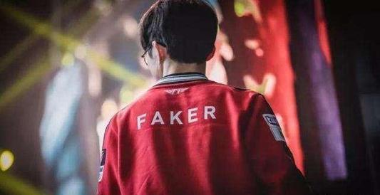 Astralis 在 IEM Cologne 2025 中以 2-0 的地图比分战胜 B8